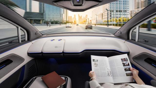 Công ty công nghệ Trung Quốc ra mắt xe tự lái với vô lăng có thể tháo rời, giá rẻ hơn xe Tesla - Ảnh 1.