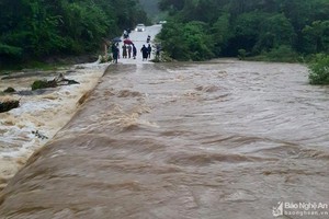 Ngập mưa làm lớn tại nhiều địa phương trong tỉnh ngày 24/9/2021.  Ảnh tư liệu: Xuân Hoàng