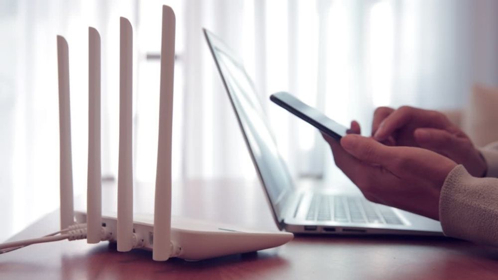 Kết nối WiFi trực tiếp với máy tính để bàn của bạn bằng dây nối dài