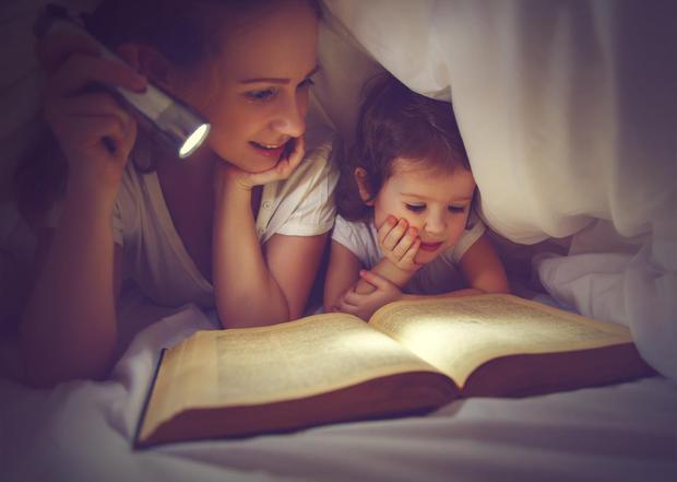 Trước khi đi ngủ 1 tiếng: Cha mẹ dành thời gian cho con sẽ giúp con cải thiện chỉ số IQ và EQ - Ảnh 4.