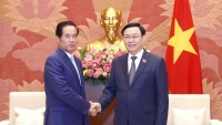 Chủ tịch Quốc hội Vương Đình Huệ tiếp Thị trưởng Thủ đô Phnôm Pênh